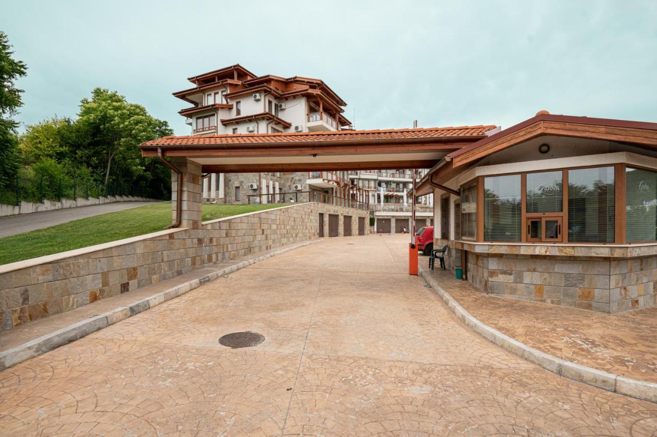Апартамент За Гости Влади В Комплекс Garden Palace Balchik Exterior photo